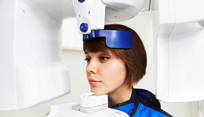 Woman receiving 3D CT Scan